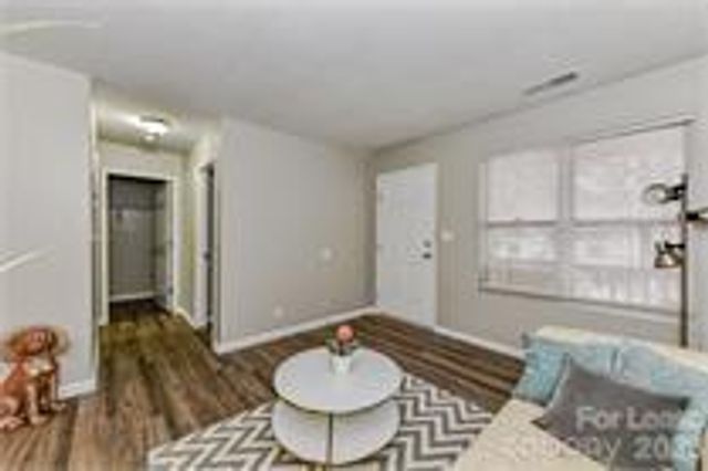 242 Hoskins Mill Lane D, Charlotte, NC 28208