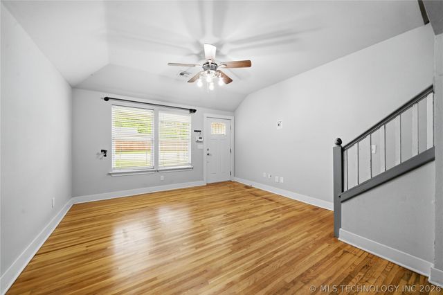 120 N Division Street E, Coweta, OK 74429