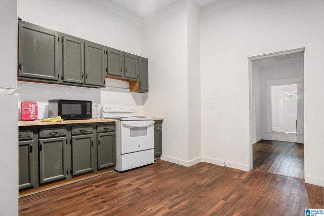 2908 AVENUE F, Birmingham, AL 35218