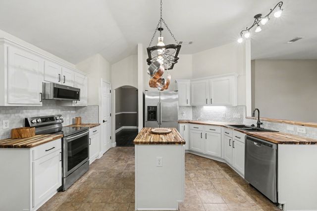 614 Burchshire Lane, Wylie, TX 75098