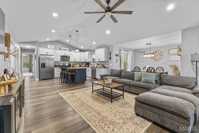 219 W Mont Carmel Street, Bonne Terre, MO 63628