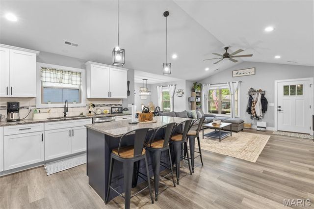219 W Mont Carmel Street, Bonne Terre, MO 63628