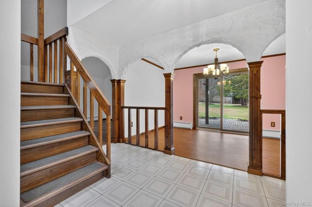 11 Dill Hill Road, Hopewell Junction, NY 12533