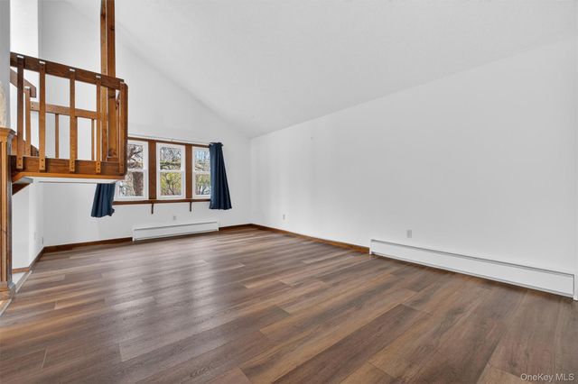 11 Dill Hill Road, Hopewell Junction, NY 12533