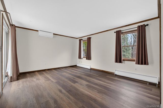 11 Dill Hill Road, Hopewell Junction, NY 12533