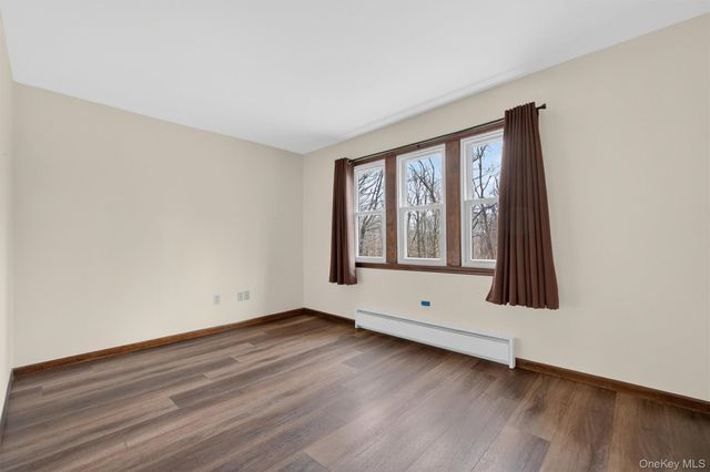 11 Dill Hill Road, Hopewell Junction, NY 12533