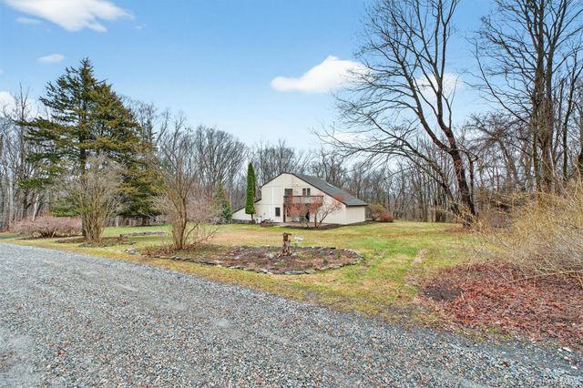 11 Dill Hill Road, Hopewell Junction, NY 12533