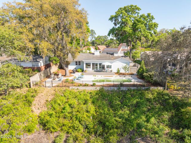 2204 Wilson Drive, Beaufort, SC 29902