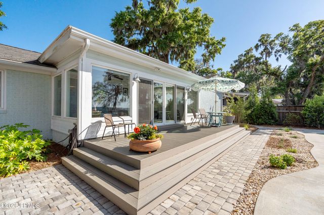 2204 Wilson Drive, Beaufort, SC 29902