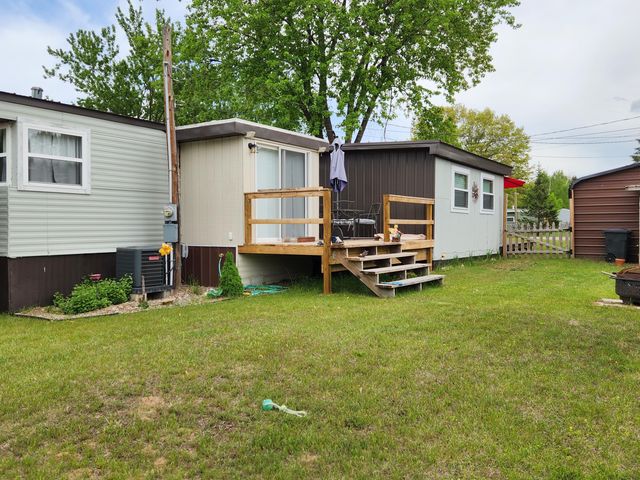 10438 Hunters Trail, Lake, MI 48632