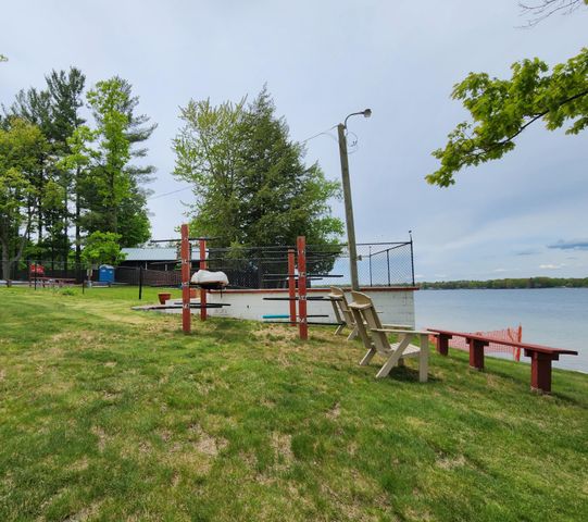 10438 Hunters Trail, Lake, MI 48632