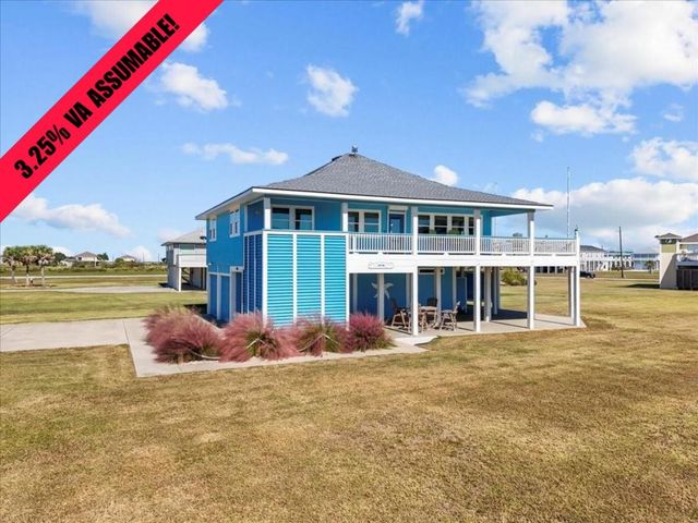808 Pinata Drive, Crystal Beach, TX 77650