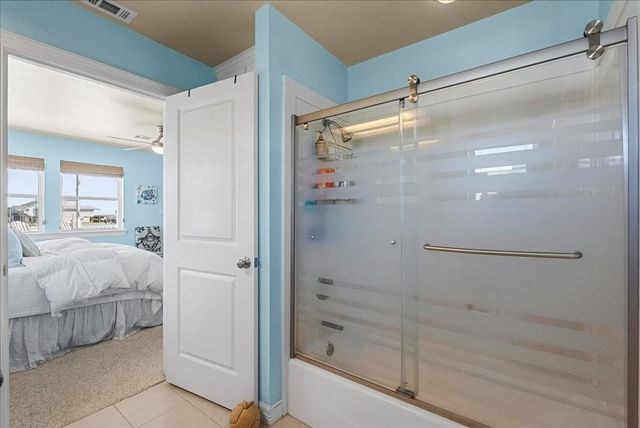 808 Pinata Drive, Crystal Beach, TX 77650