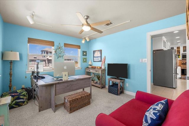 808 Pinata Drive, Crystal Beach, TX 77650