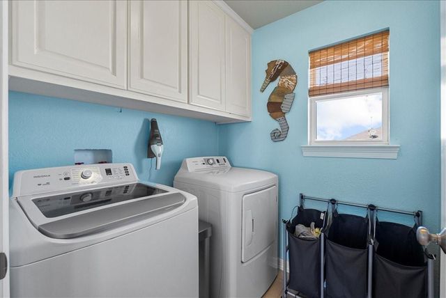 808 Pinata Drive, Crystal Beach, TX 77650