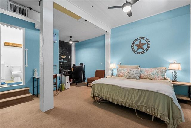 808 Pinata Drive, Crystal Beach, TX 77650