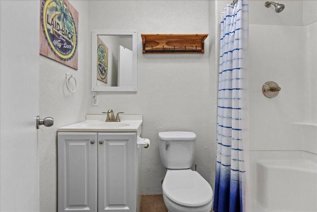 808 Pinata Drive, Crystal Beach, TX 77650