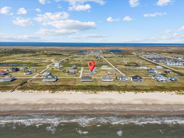 808 Pinata Drive, Crystal Beach, TX 77650