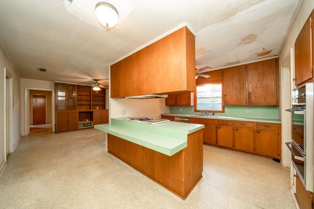 2909 S Broadway Blvd, Kilgore, TX 75662