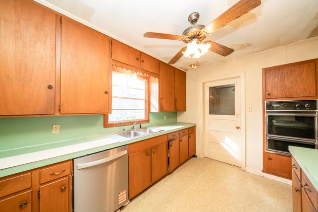 2909 S Broadway Blvd, Kilgore, TX 75662