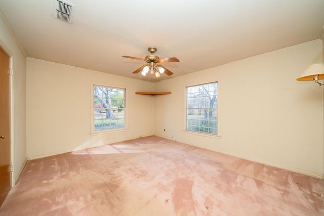 2909 S Broadway Blvd, Kilgore, TX 75662