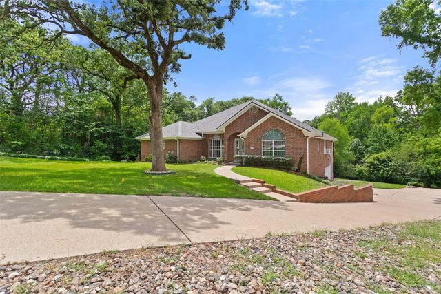 212 E Hideaway Lane, Hideaway, TX 75771