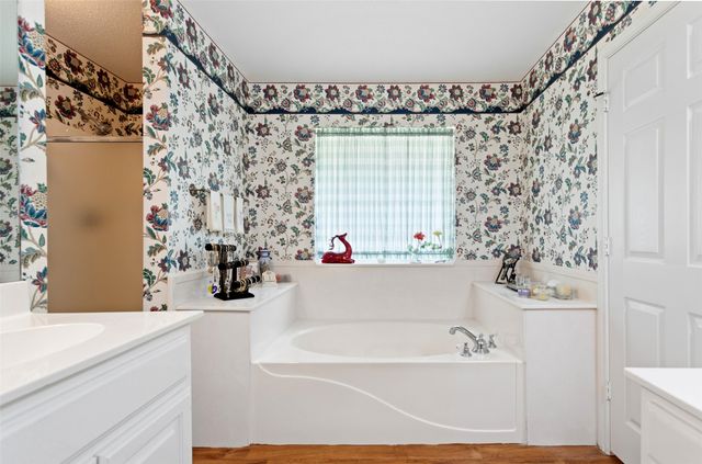 212 E Hideaway Lane, Hideaway, TX 75771