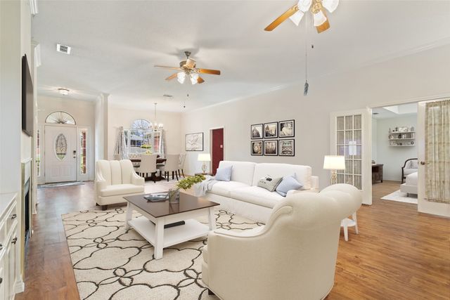 212 E Hideaway Lane, Hideaway, TX 75771