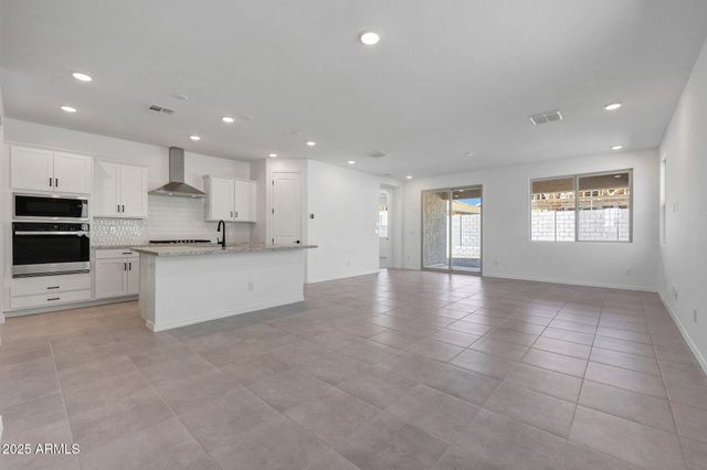 24238 W ILLINI Street, Buckeye, AZ 85326