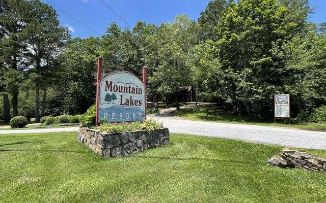 160 Nob Hill Ridge, Cleveland, GA 30528