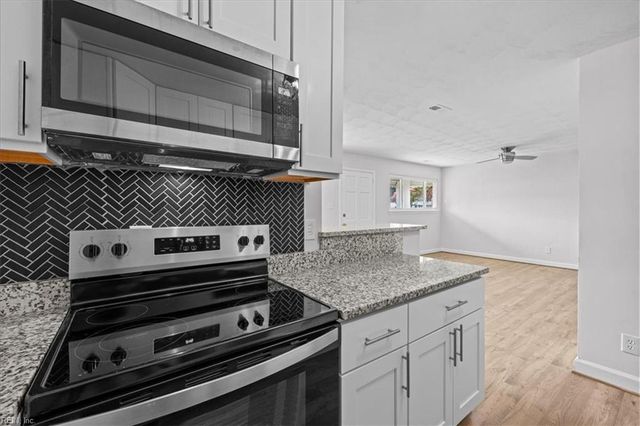 145 Paladin DR, Virginia Beach, VA 23452