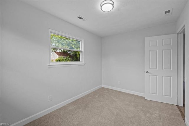 145 Paladin DR, Virginia Beach, VA 23452