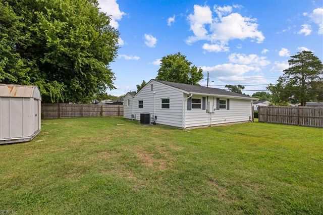 145 Paladin DR, Virginia Beach, VA 23452
