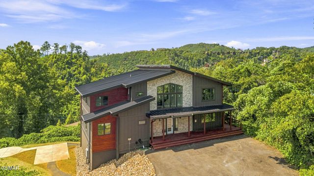 245 Brownsridge Road, Gatlinburg, TN 37738