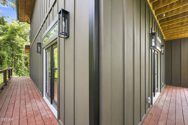 245 Brownsridge Road, Gatlinburg, TN 37738