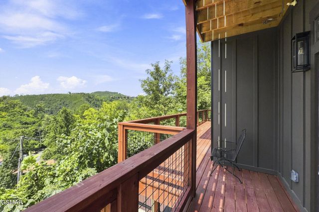 245 Brownsridge Road, Gatlinburg, TN 37738
