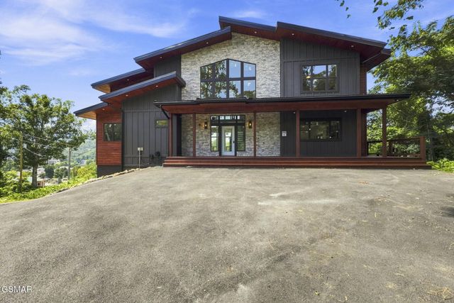 245 Brownsridge Road, Gatlinburg, TN 37738