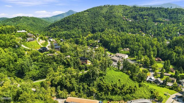 245 Brownsridge Road, Gatlinburg, TN 37738