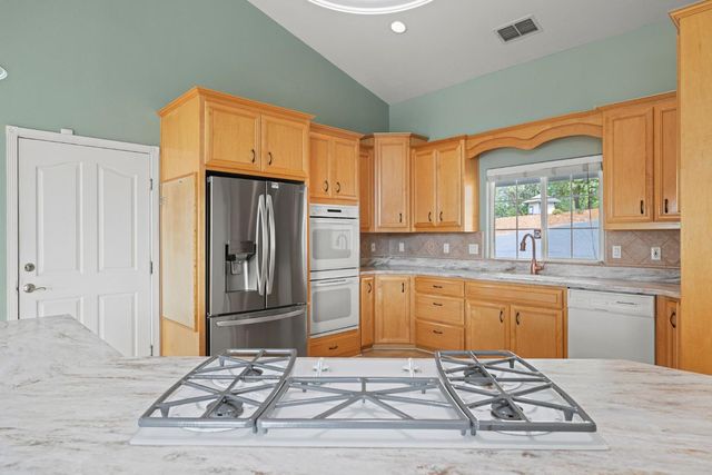 90 Edelweiss Lane, Applegate, CA 95703