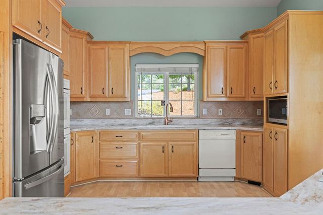 90 Edelweiss Lane, Applegate, CA 95703