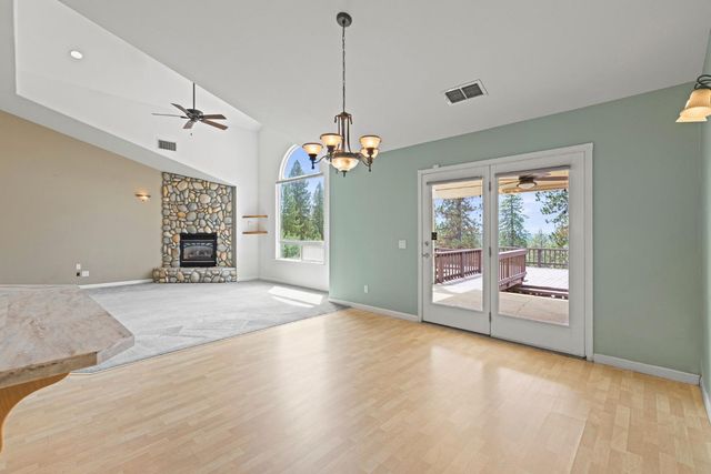90 Edelweiss Lane, Applegate, CA 95703