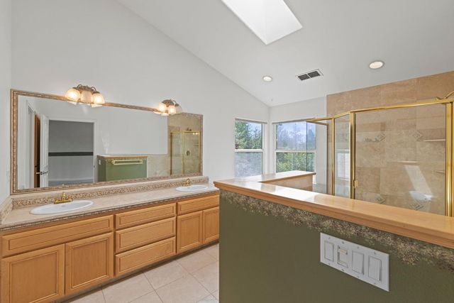 90 Edelweiss Lane, Applegate, CA 95703