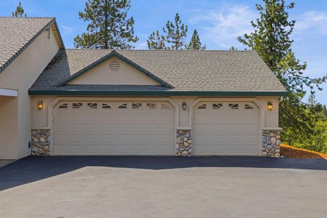 90 Edelweiss Lane, Applegate, CA 95703