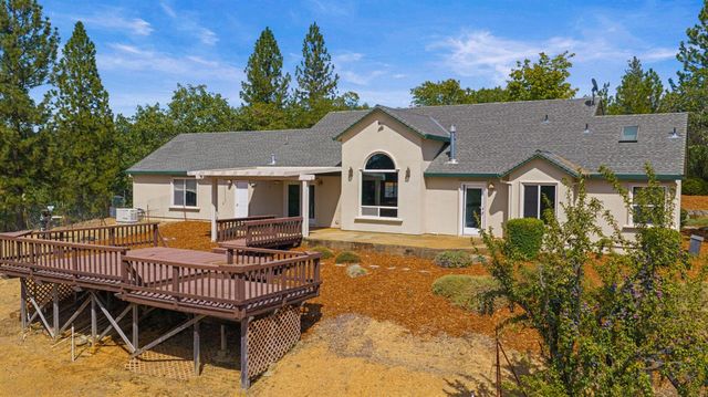 90 Edelweiss Lane, Applegate, CA 95703