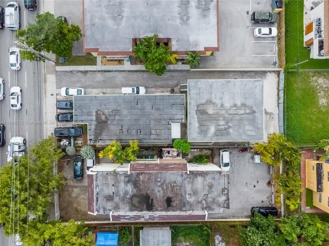 1131 SW 7th St, Miami, FL 33130