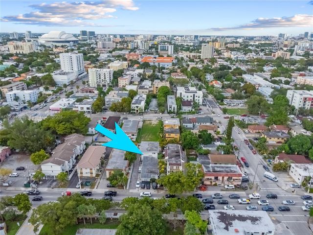 1131 SW 7th St, Miami, FL 33130