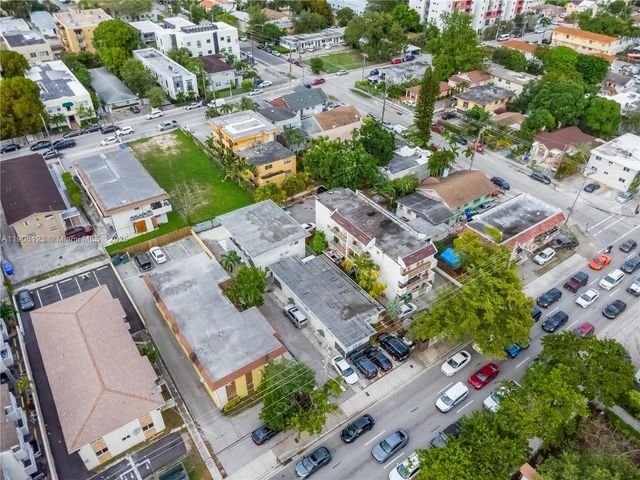 1131 SW 7th St, Miami, FL 33130