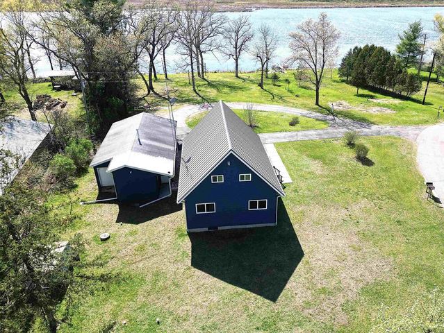 W6205 South Street, Montello, WI 53949