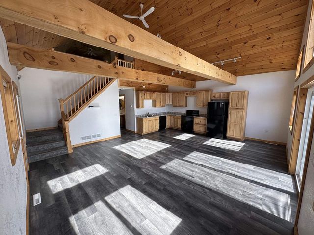 W6205 South Street, Montello, WI 53949