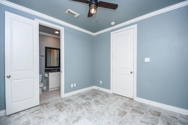 2222 Hilshire Lake Drive, Houston, TX 77080